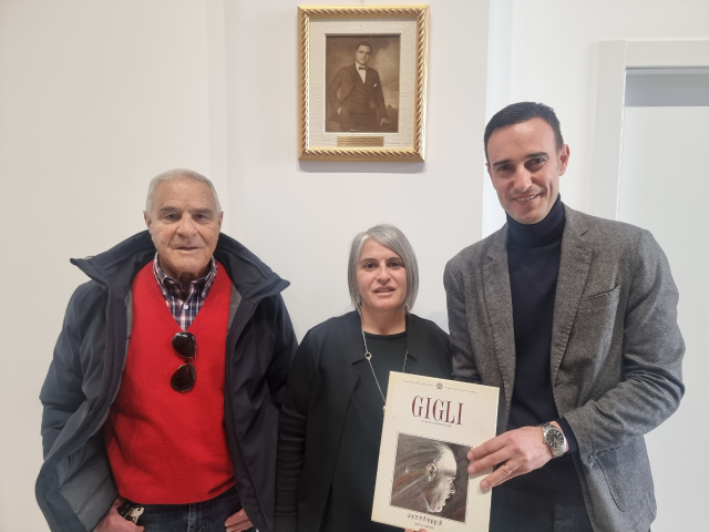  I cittadini Corrado e Fulvia Macerata donano alla città di Porto Sant’Elpidio un foto ritratto di Beniamino Gigli 